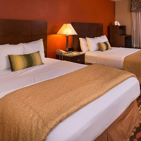 Best Western Ambassador Inn & Suites Уисконсин Делс Екстериор снимка