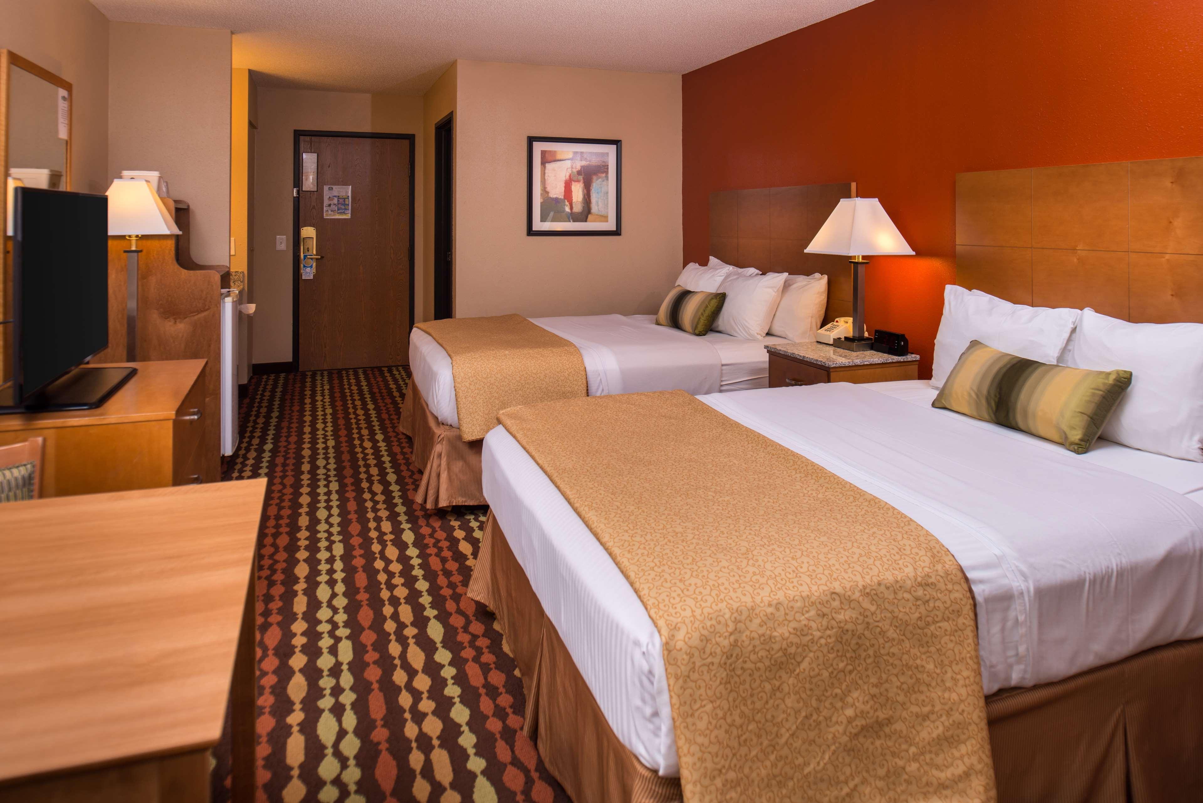 Best Western Ambassador Inn & Suites Уисконсин Делс Екстериор снимка