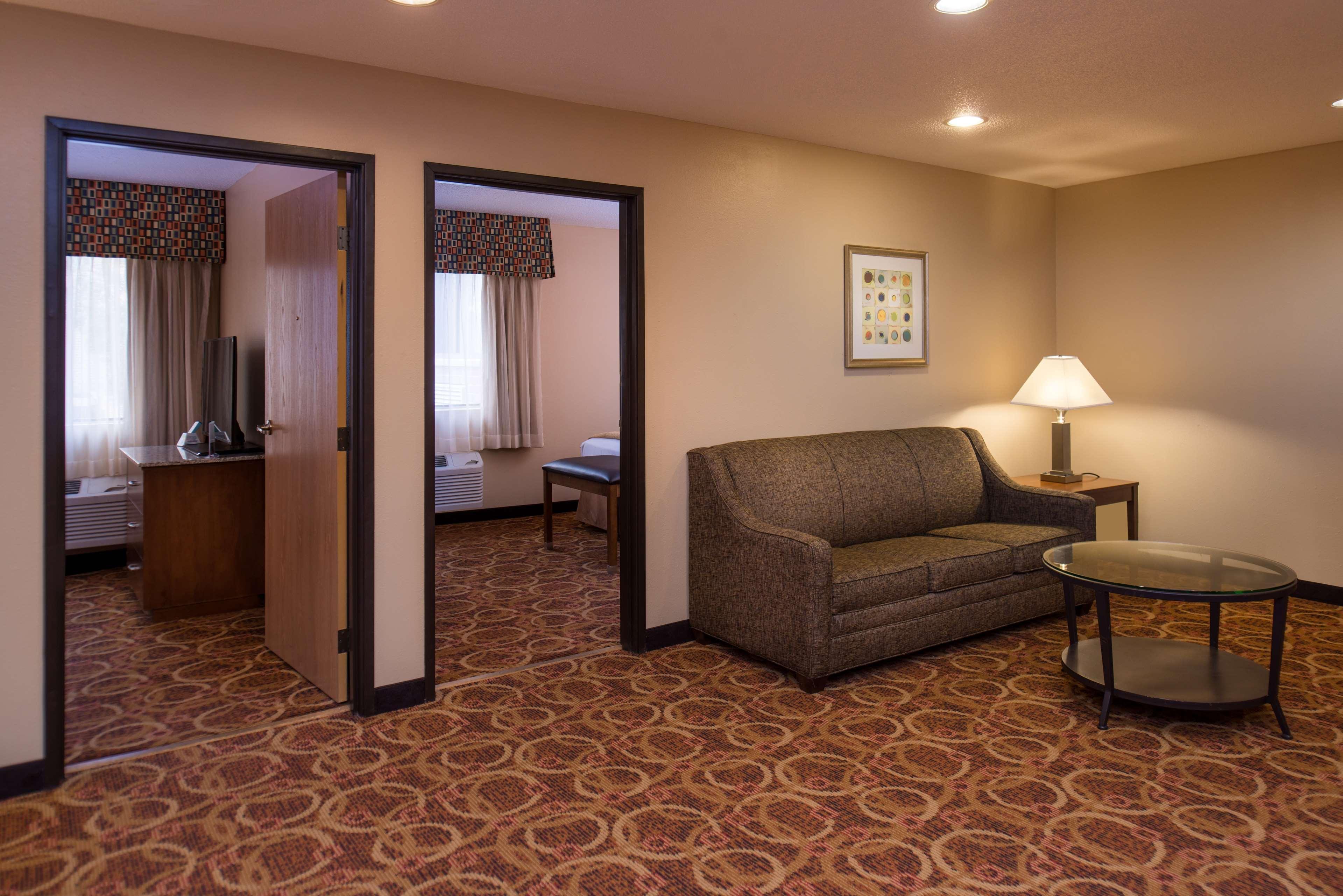 Best Western Ambassador Inn & Suites Уисконсин Делс Екстериор снимка