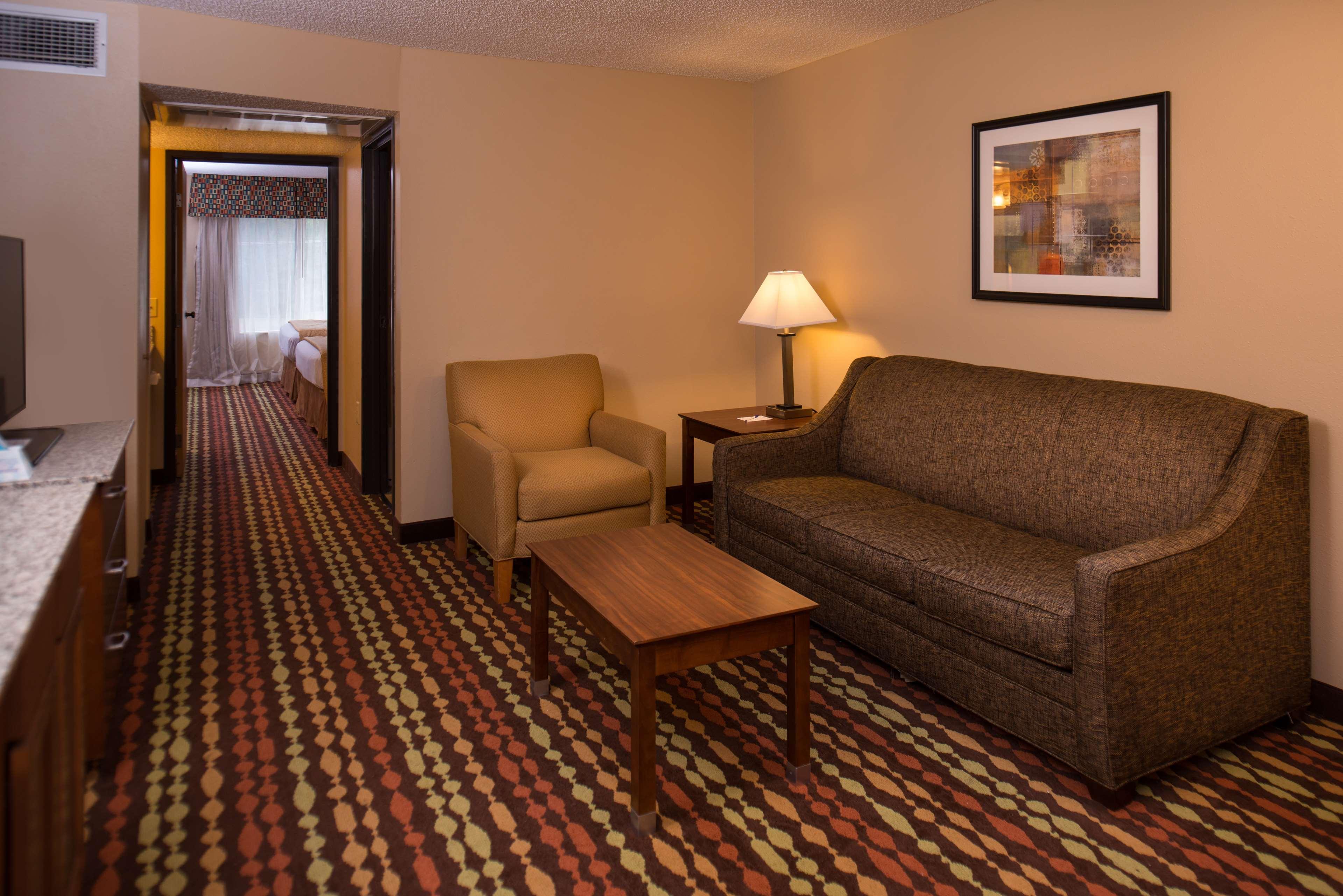 Best Western Ambassador Inn & Suites Уисконсин Делс Екстериор снимка