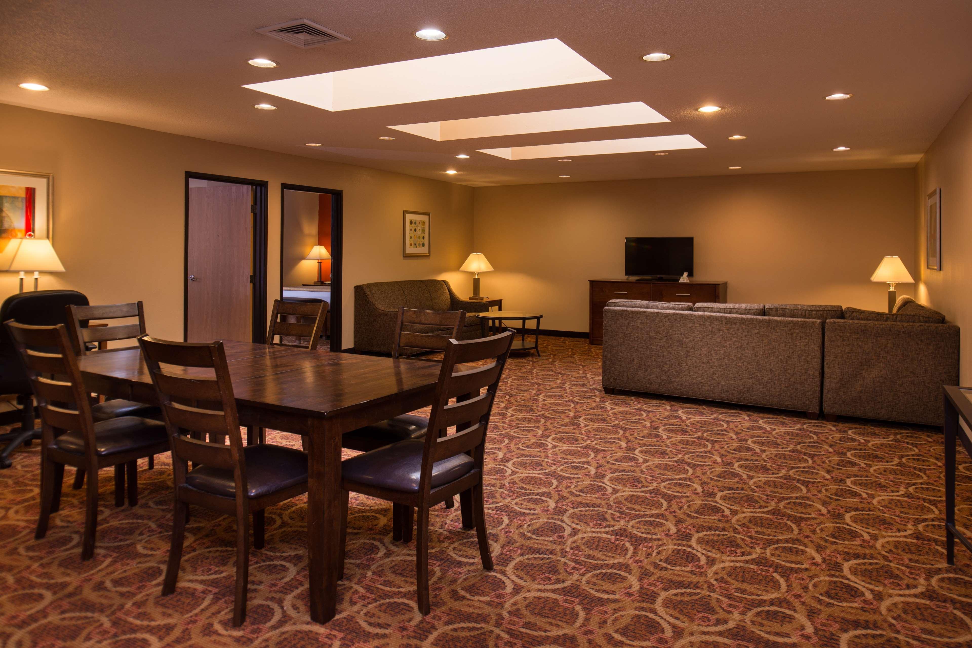 Best Western Ambassador Inn & Suites Уисконсин Делс Екстериор снимка
