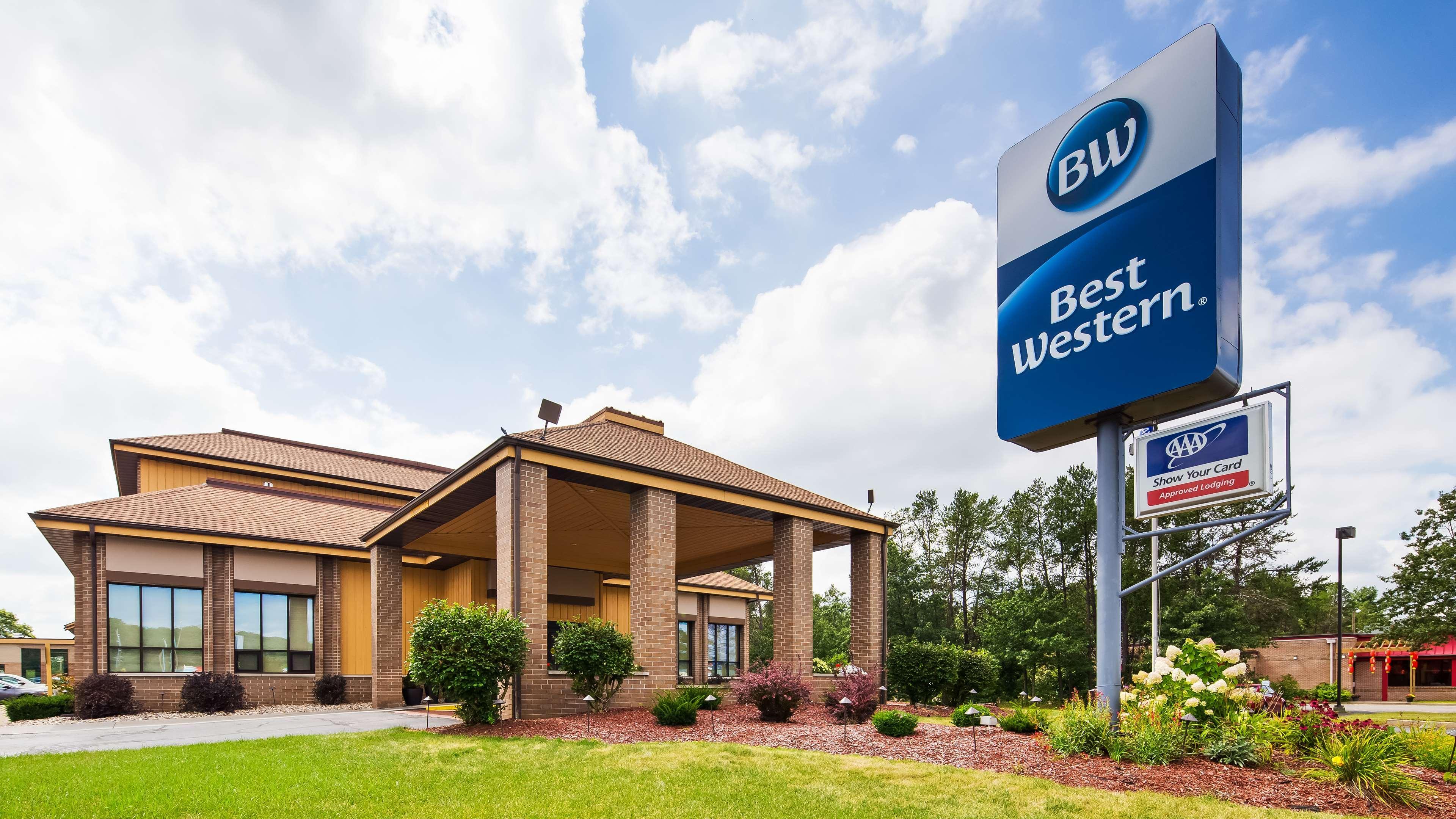 Best Western Ambassador Inn & Suites Уисконсин Делс Екстериор снимка